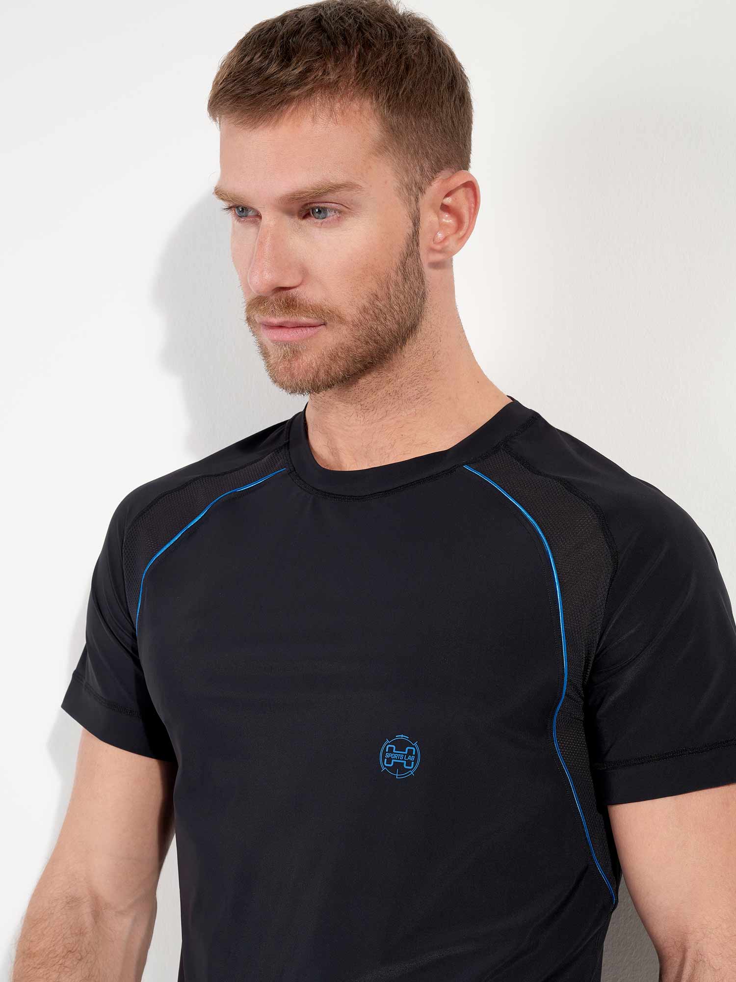 Shirt - Crew Neck - Sports Lab Shirt - Crew Neck - Sports Lab
